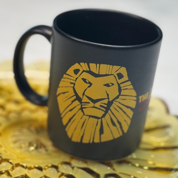 Vtg Disney The Lion King Matte Black Ceramic Coffee Mug The Broadway Musical - Picture 3 of 3